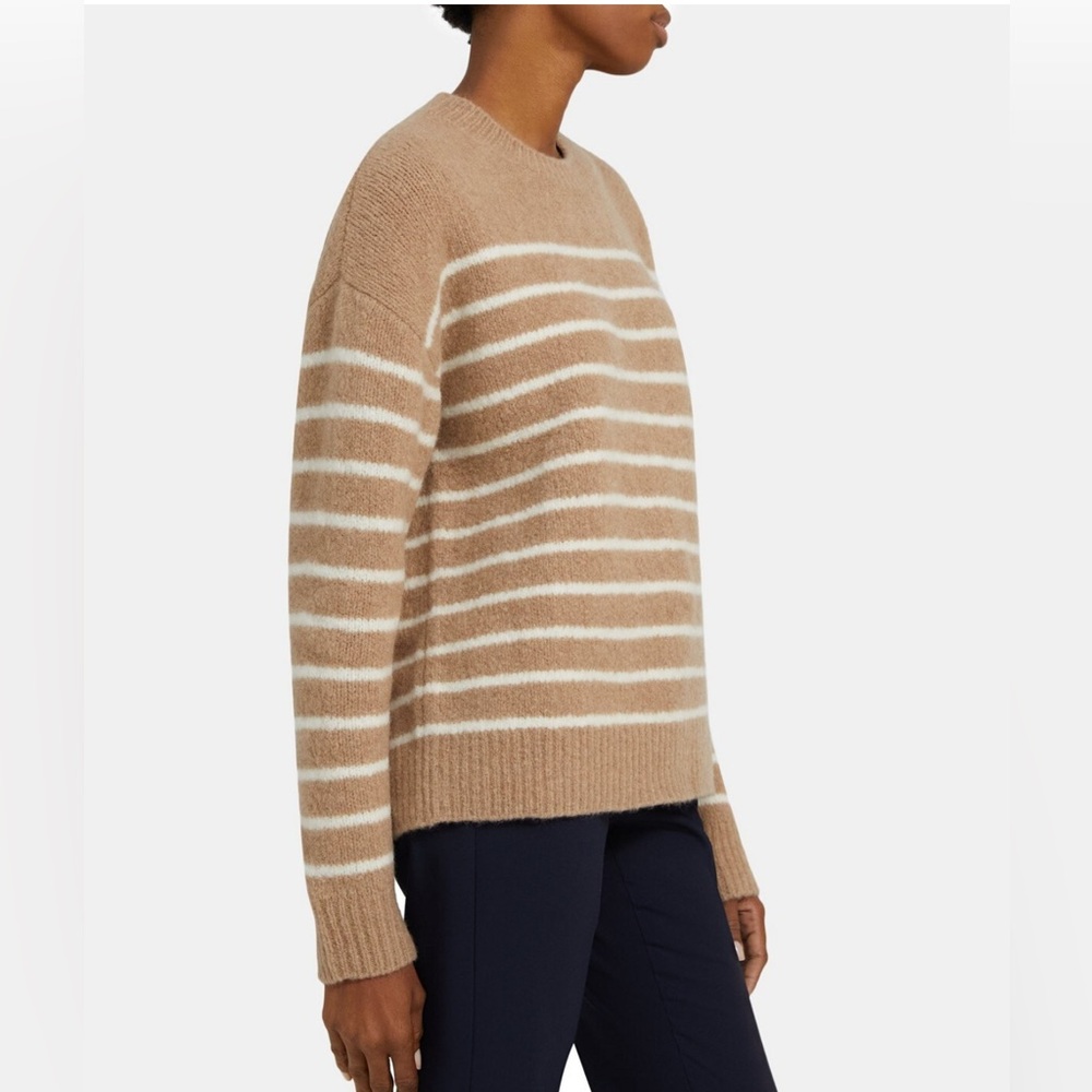 Gorgeous EUC Theory wool striped sweater